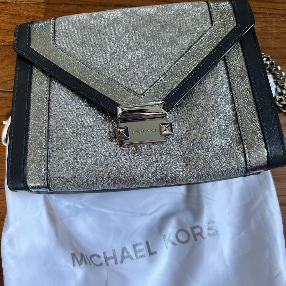 Michael kors silver/gray bag